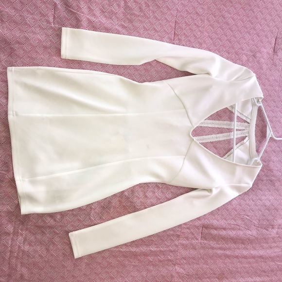 🌟Tobi White&Sequins dress size small🕊🤍🪩 - Picture 7 of 7